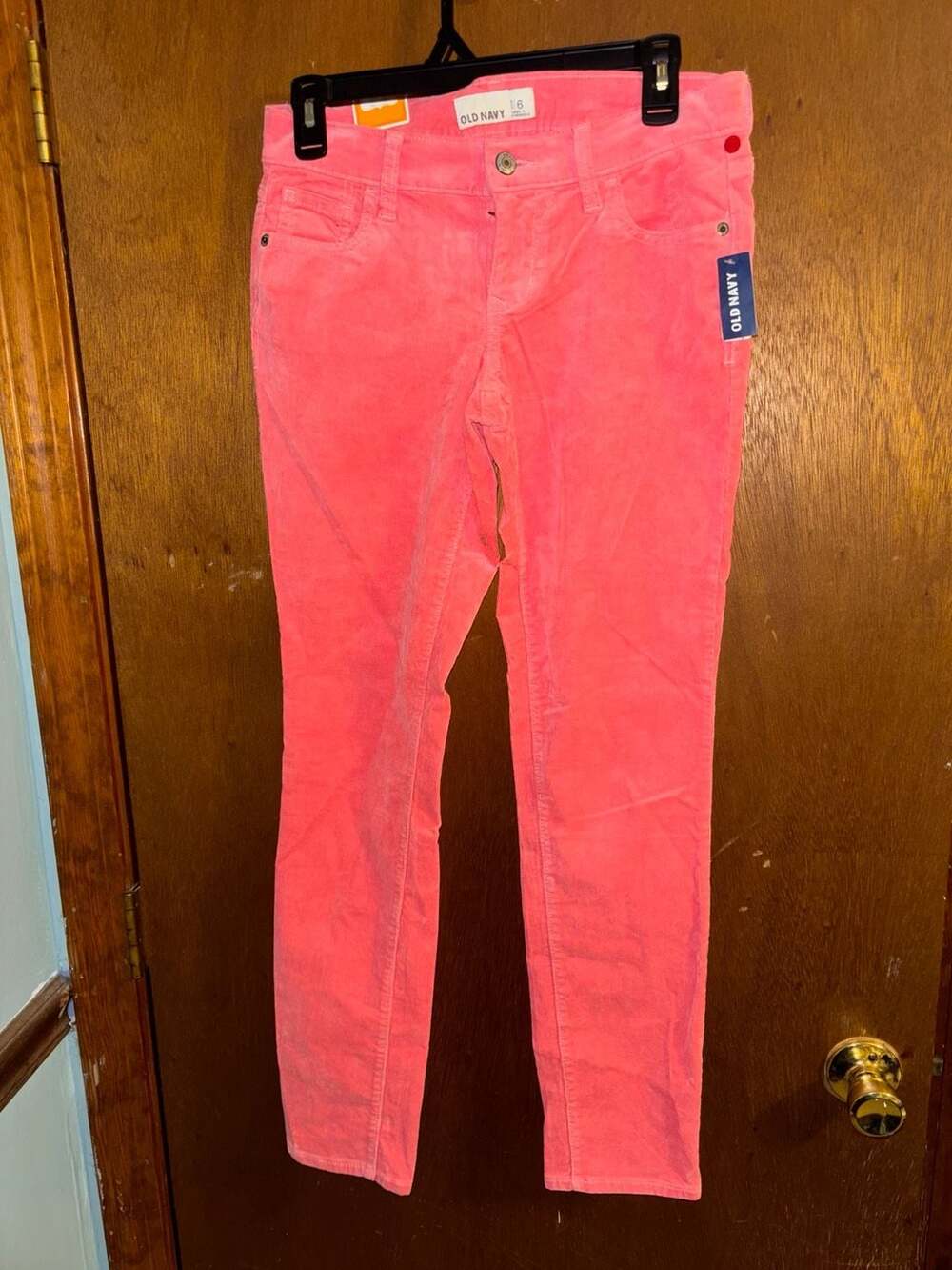Old Navy Rockstar Super Skinny Neon Coral Pink Corduroy Pants Size 6 NWT